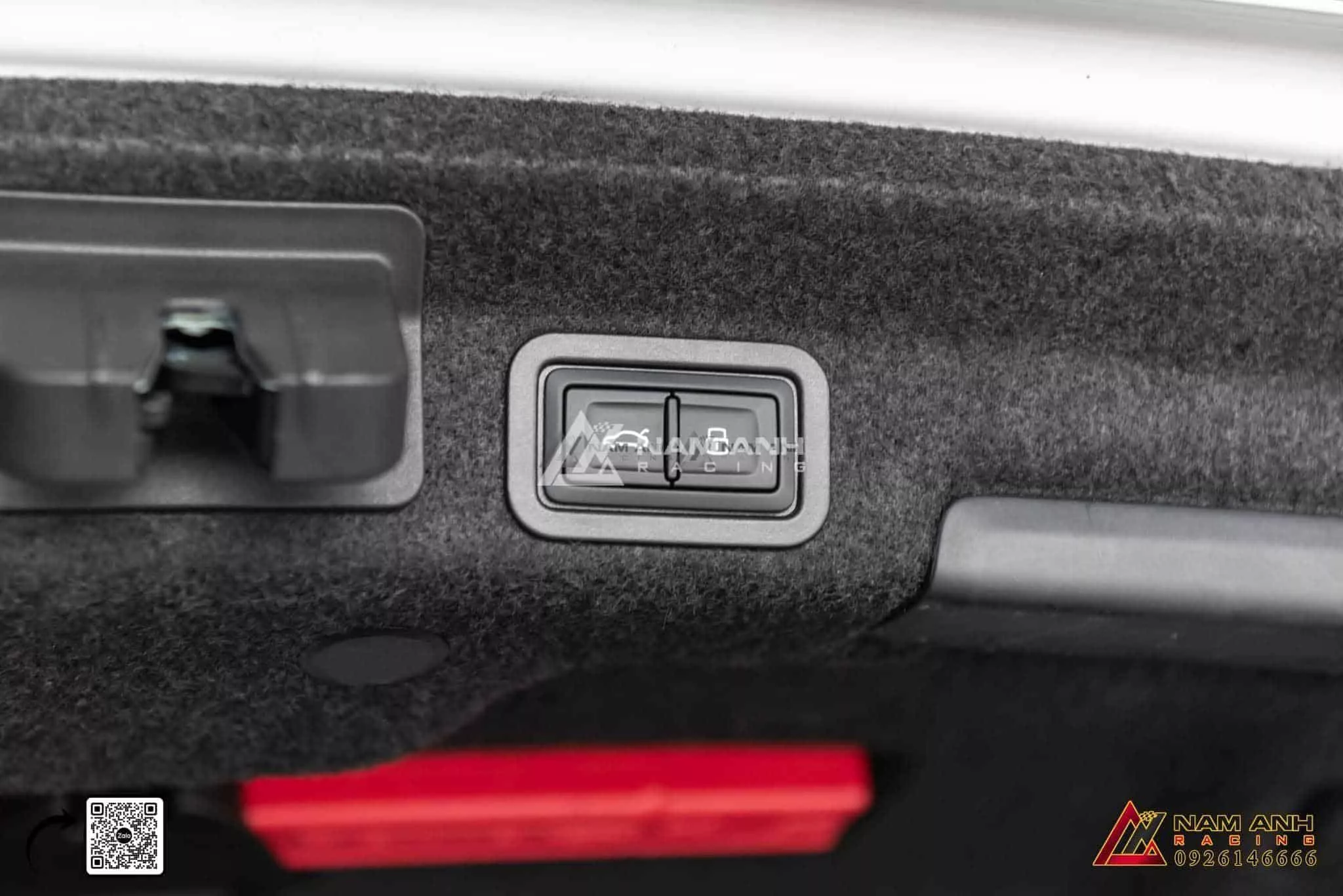 Mở cốp Audi A6 dễ dàng với hệ thống cốp điện thông minh