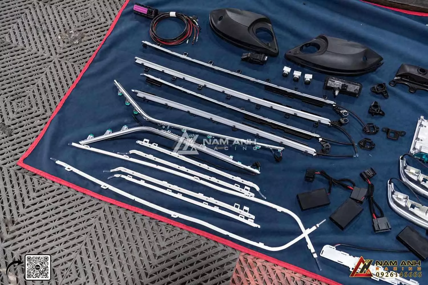 Nam Anh Racing: Lắp LED nội thất Audi A6 nhanh chóng, chất lượng