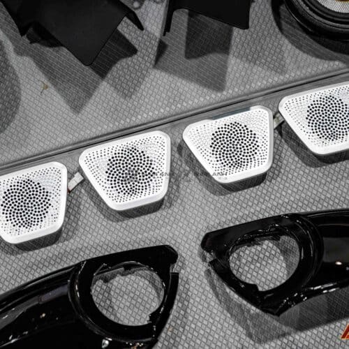 Chất âm sống động từ loa Bowers & Wilkins cao cấp