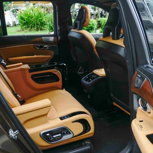 Tận hưởng sự êm ái với ghế VIP Volvo XC90 hiện đại