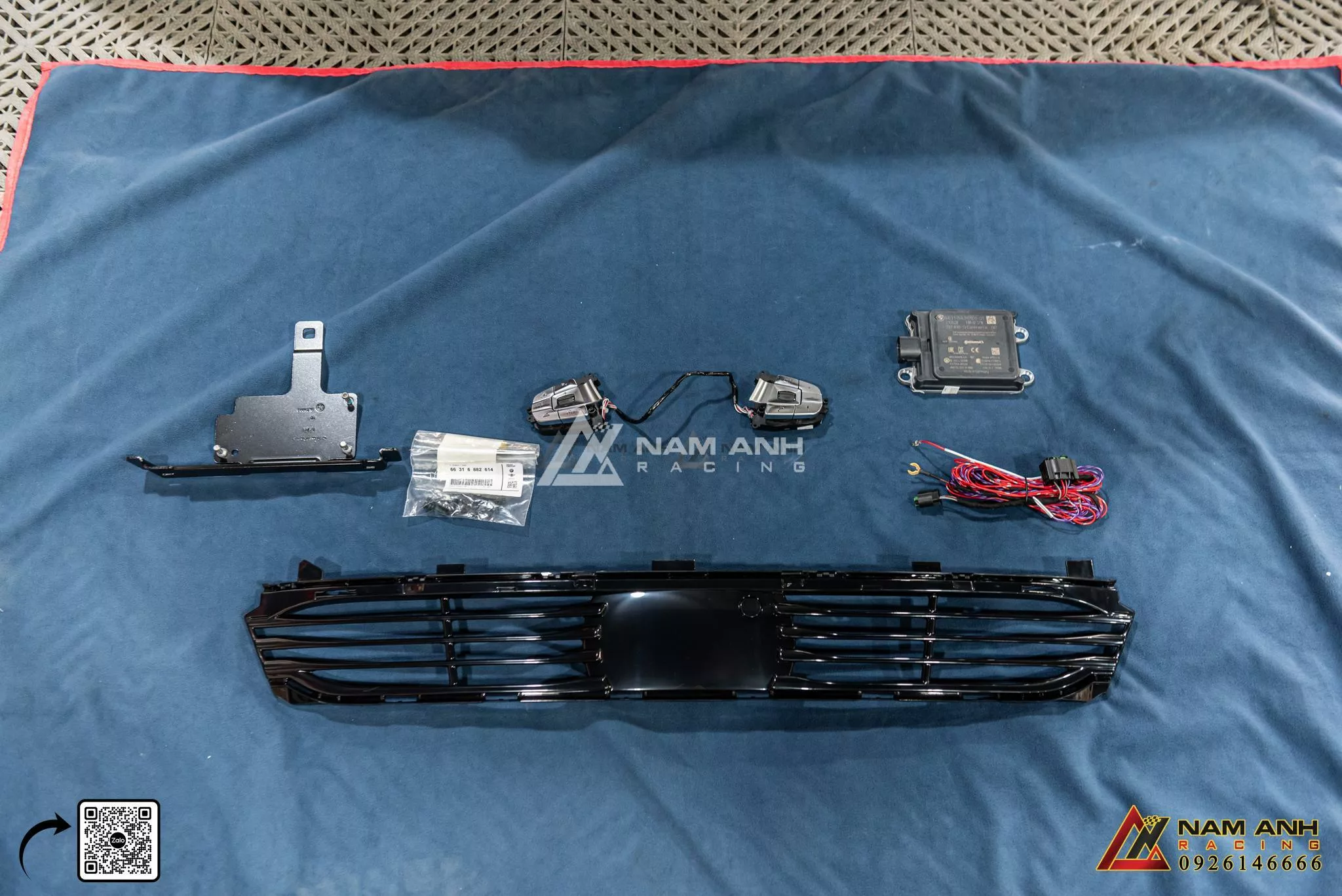 Hệ Thống Phanh Khoảng Cách ACC Cho BMW 7-Series (G12) 2016 hoạt động dựa trên sự kết hợp giữa các cảm biến và radar được trang bị trên xe