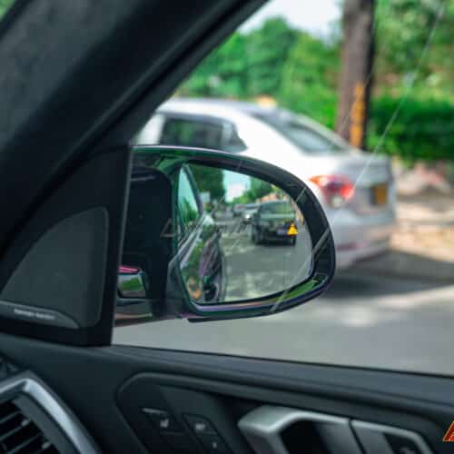 Cách hệ thống phát hiện phương tiện trong điểm mù