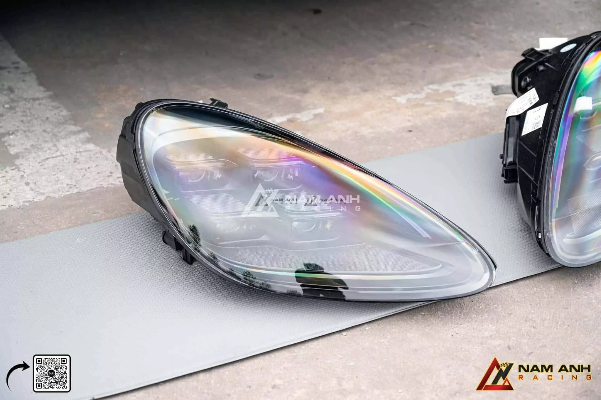 Đèn pha phiên bản 2024 dành cho Porsche Cayenne 957 với tính năng tự động điều chỉnh góc và cường độ chiếu sáng