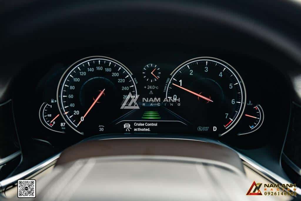 Hệ Thống Phanh Khoảng Cách ACC Cho BMW 7-Series (G12) 2016 giúp người lái giảm bớt căng thẳng