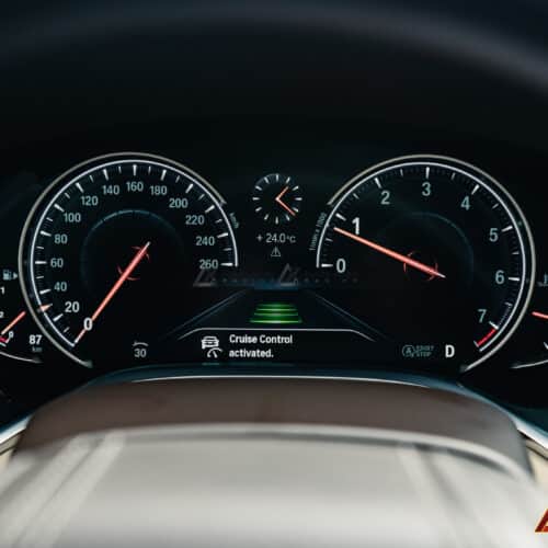 Hệ Thống Phanh Khoảng Cách ACC Cho BMW 7-Series (G12) 2016 giúp người lái giảm bớt căng thẳng