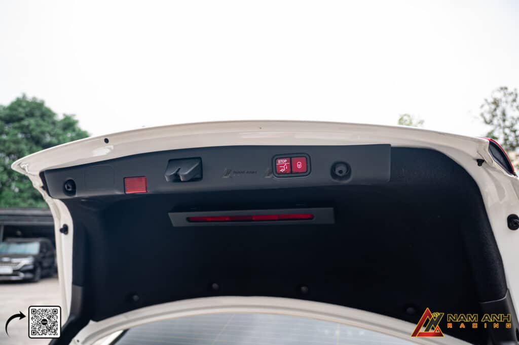 Nâng Cấp Hệ Thống Cốp Điện Cho Mercedes-Benz E180