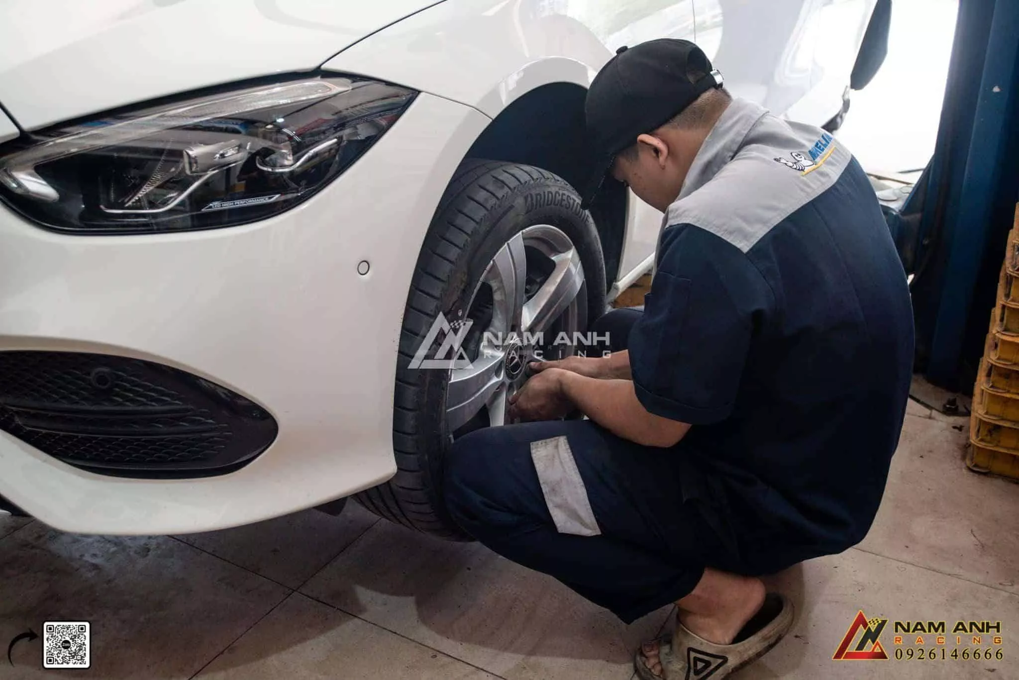 Hệ thống áp suất lốp C-Class | Mercedes-Benz C-Class (W206) hoạt động thông qua các cảm biến và công nghệ tiên tiến
