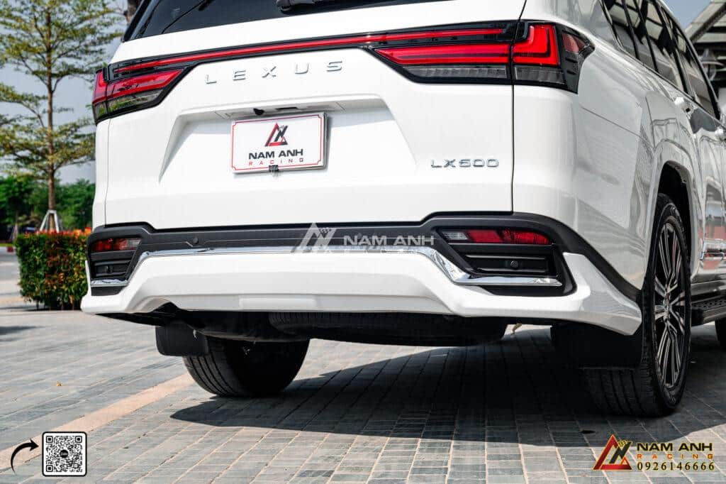 Bộ bodylip này được làm từ vật liệu cao cấp như nhựa ABS và sợi carbon