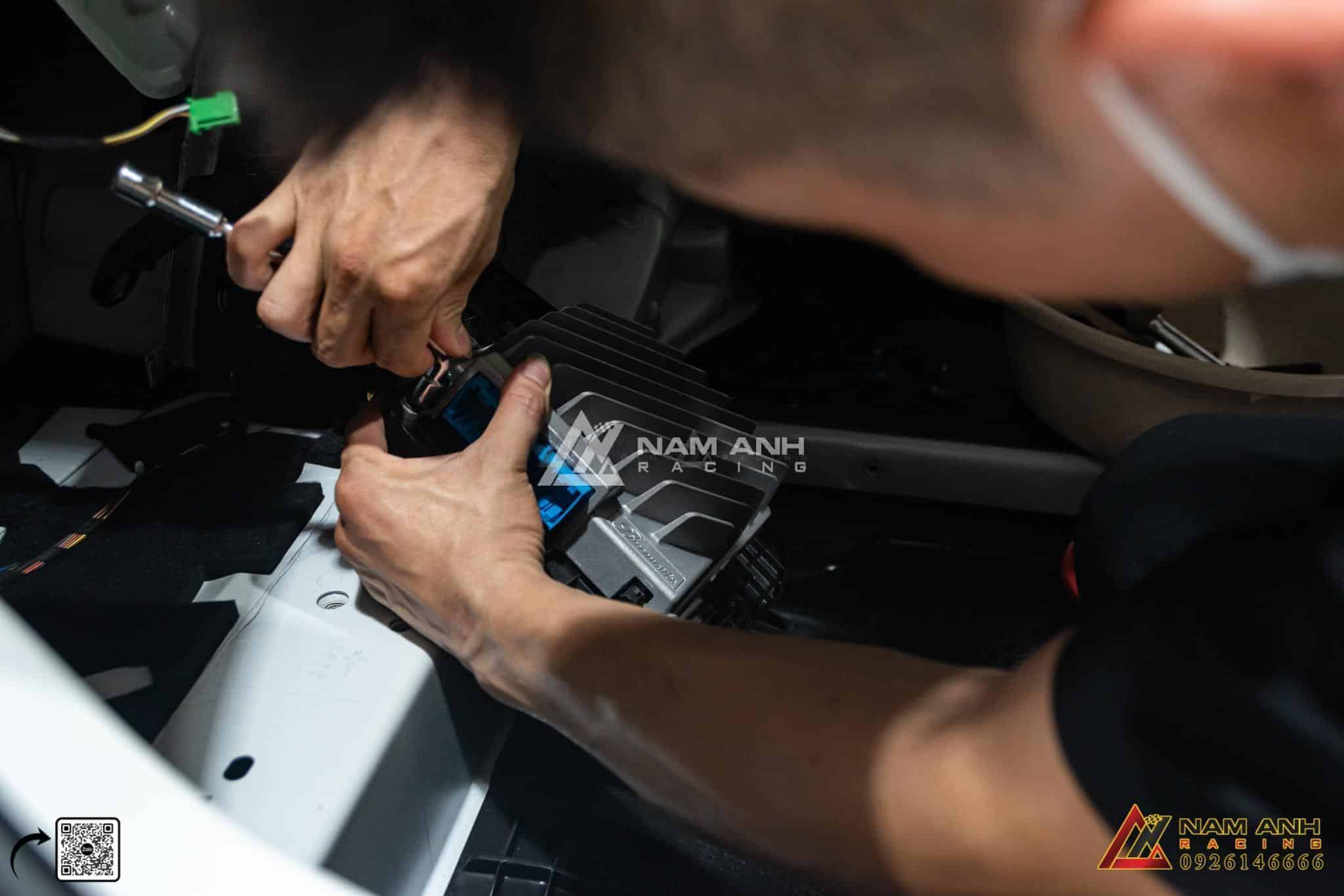 Lắp Đặt Hệ Thống Loa Burmester Cho Mercedes-Benz C-Class (W206)