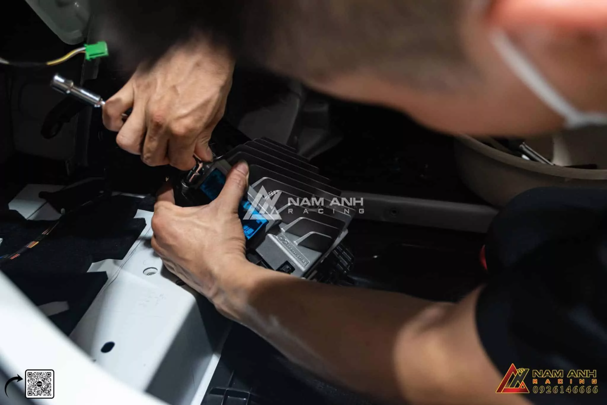 Lắp Đặt Hệ Thống Loa Burmester Cho Mercedes-Benz C-Class (W206)