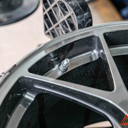 Bộ cảm biến áp suất lốp Audi TT lắp không cắt dây – thẩm mỹ, an toàn