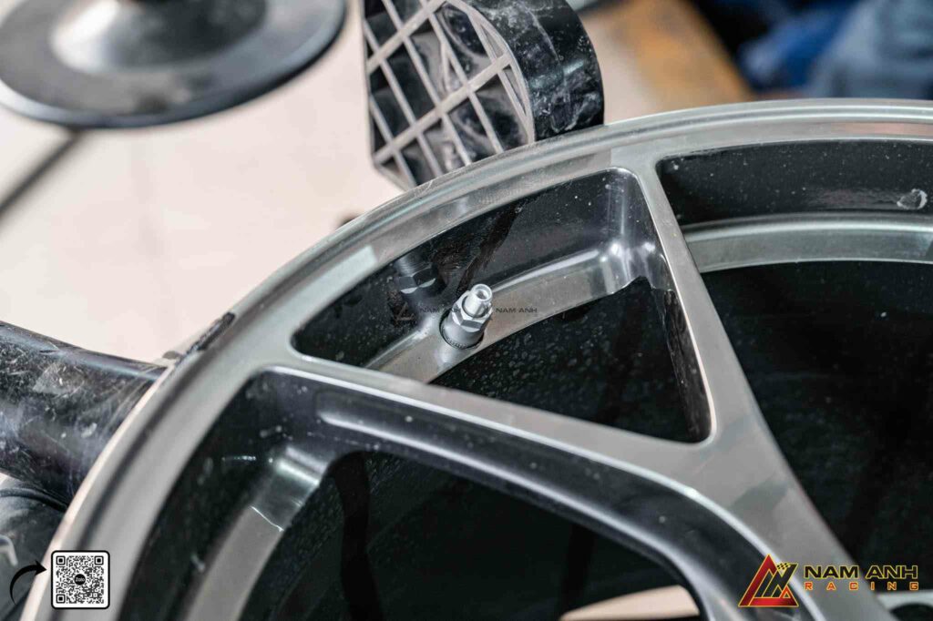 Giữ áp suất đúng chuẩn giúp Audi TT luôn sẵn sàng chinh phục mọi cung đường