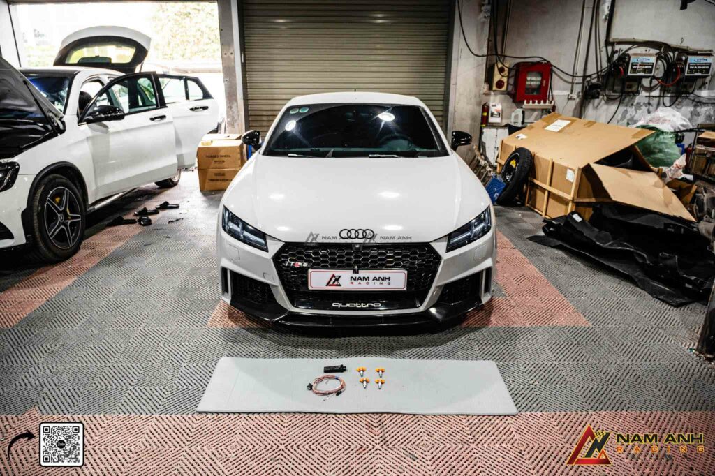 Nam Anh Racing lắp đặt cảm biến áp suất lốp Audi TT chuẩn thông số, không ảnh hưởng hệ thống điện