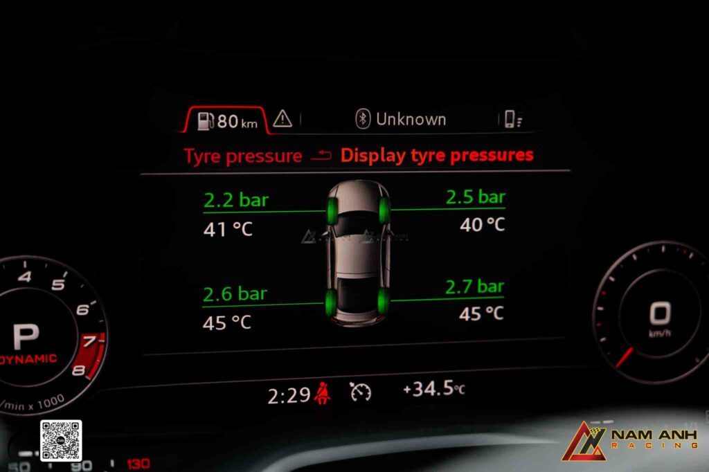 Cảm biến chính hãng hiển thị chi tiết áp suất và nhiệt độ ngay trên màn hình xe