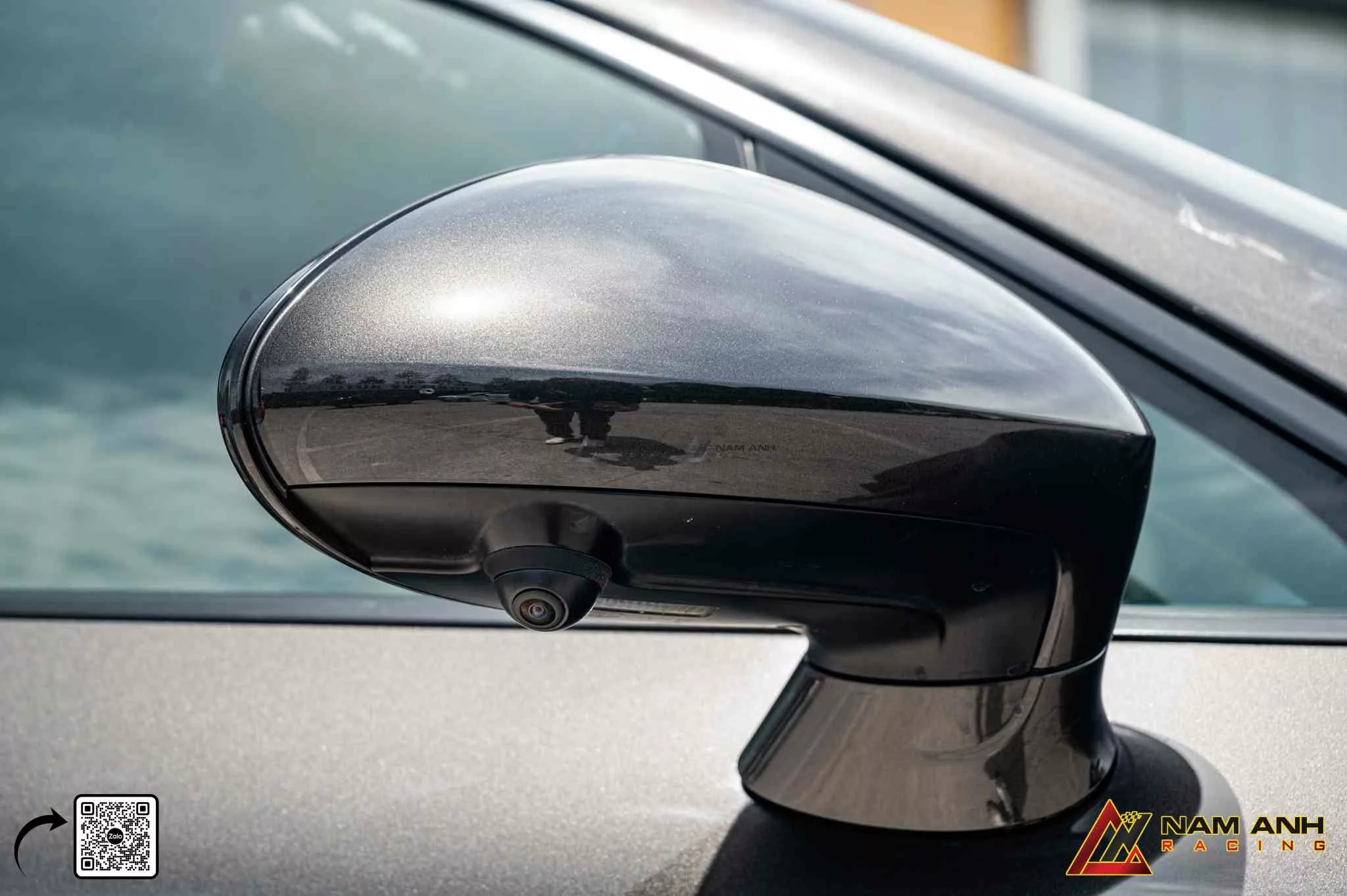 Màn hình giải trí Panamera 970 hỗ trợ Apple CarPlay, Android Auto