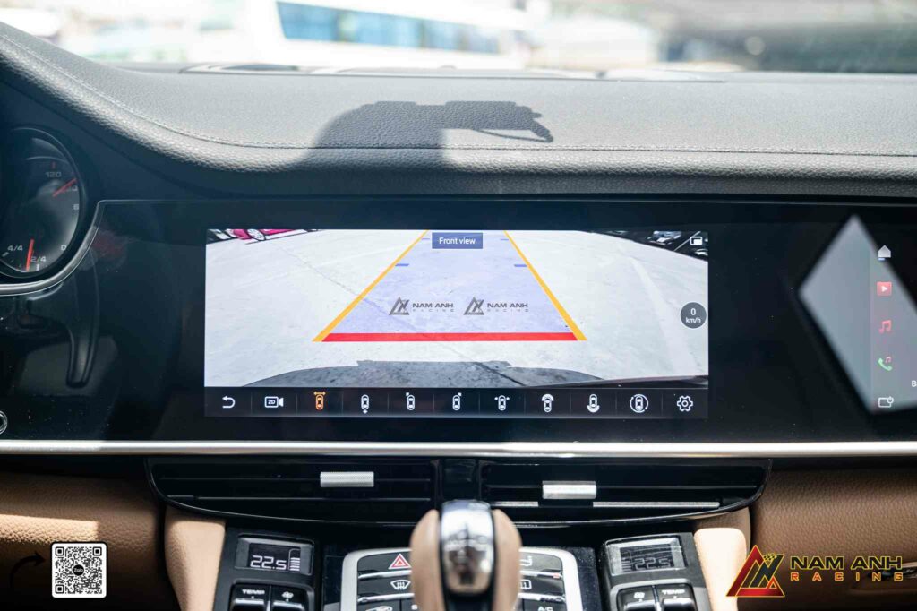 Màn hình trung tâm kép Porsche Panamera 970 kết nối toàn diện