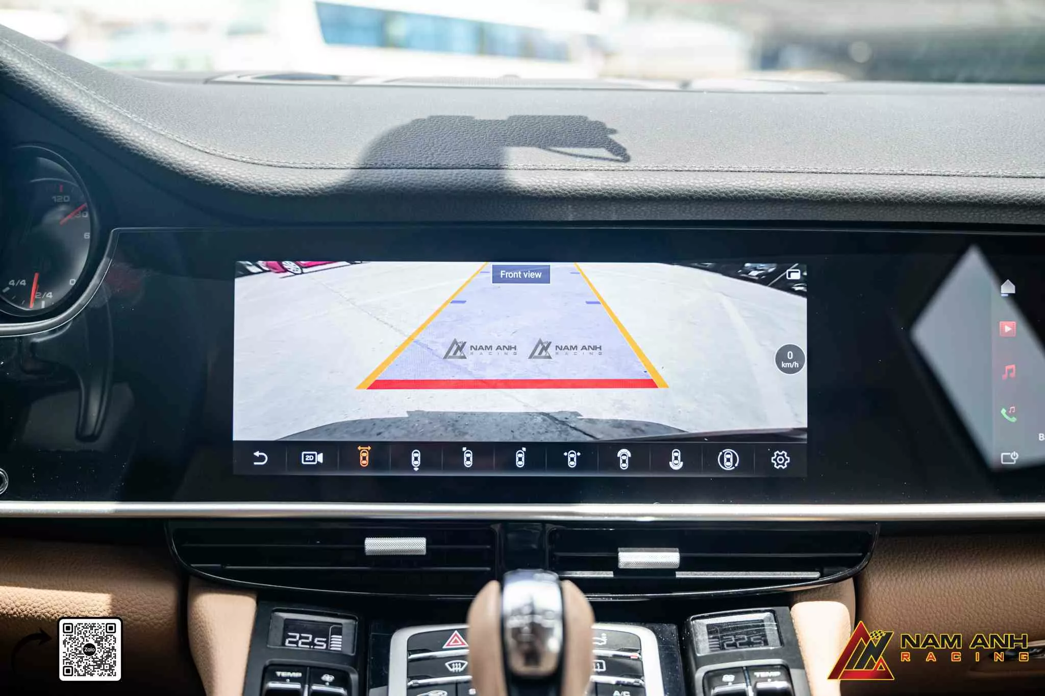 Màn hình trung tâm kép Porsche Panamera 970 kết nối toàn diện