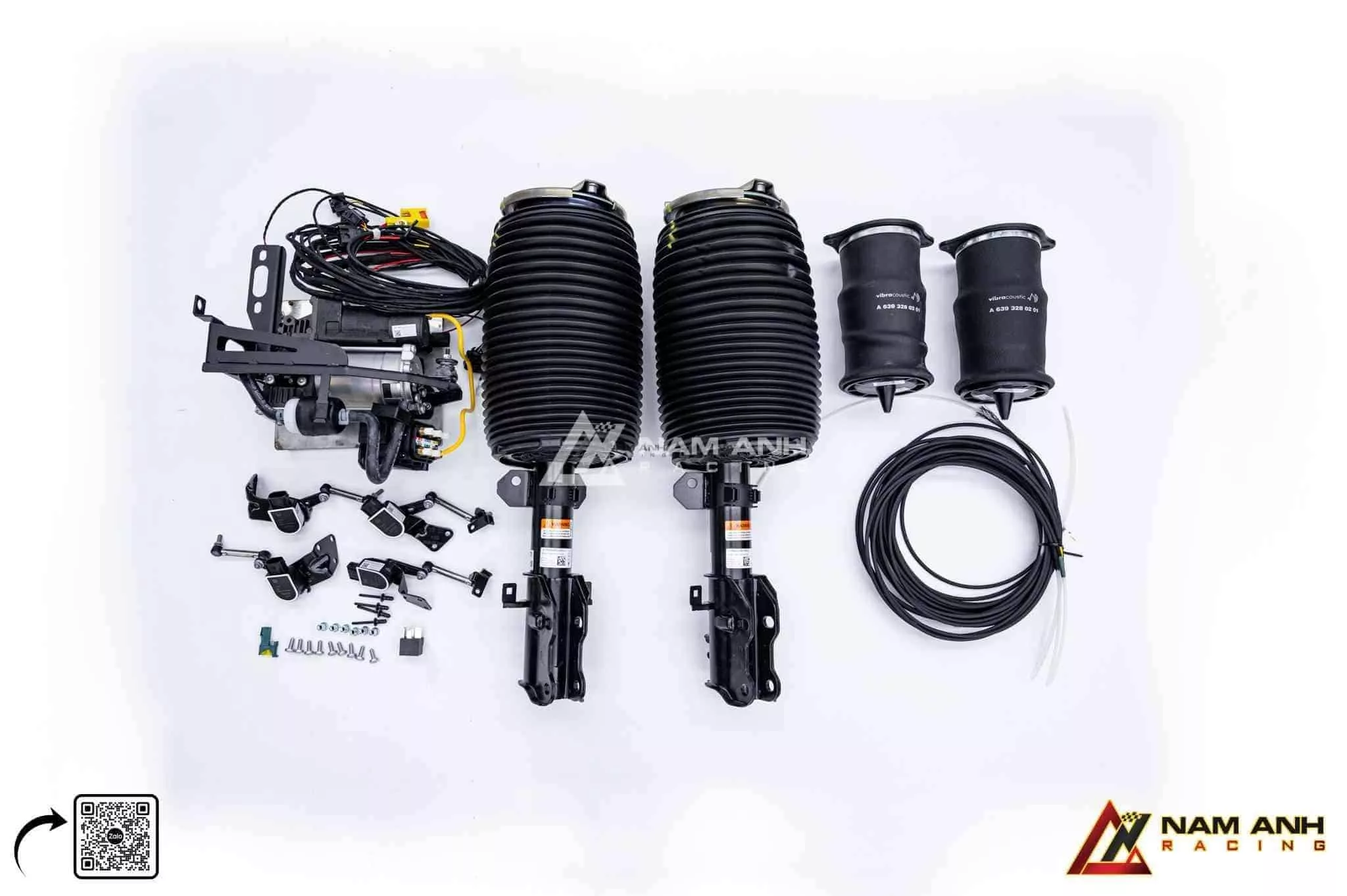 Mercedes-Benz V-Class nâng cấp AIRMATIC tại trung tâm Nam Anh Racing