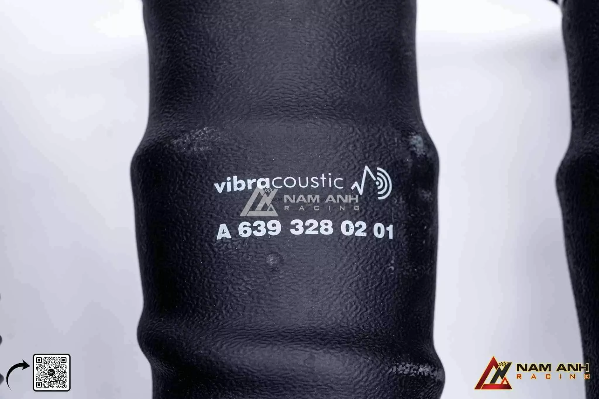 Hệ thống nâng hạ gầm AIRMATIC trên Mercedes-Benz V-Class