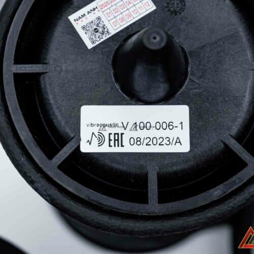 Phuộc AIRMATIC giúp xe Mercedes-Benz V-Class vận hành ổn định trên địa hình phức tạp