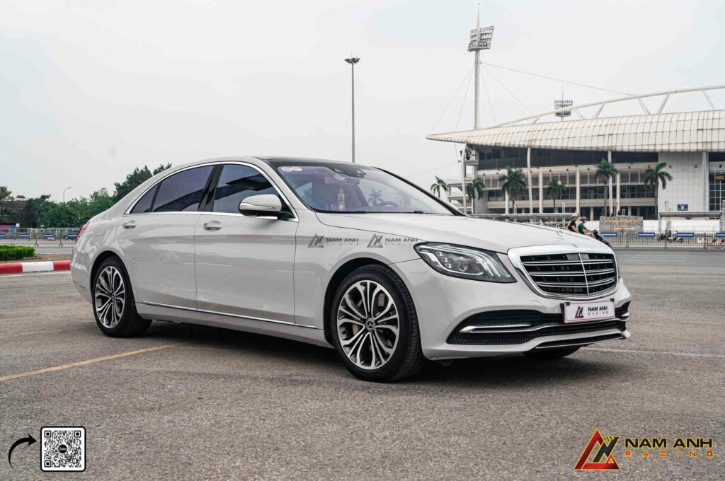 Teckwrap giữ trọn độ bóng mịn và sắc nét từng đường gân thân xe,