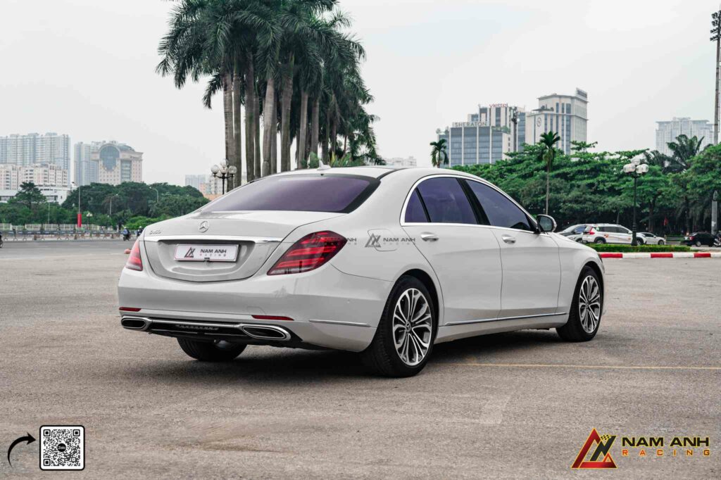 Sự kết hợp giữa dòng xe flagship và lớp film cao cấp, mang lại trải nghiệm thẩm mỹ vượt thời gian