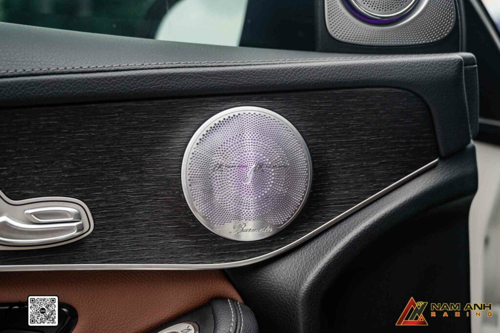 Âm thanh sống động, chân thực từ Burmester khiến mỗi hành trình trở thành buổi hòa nhạc