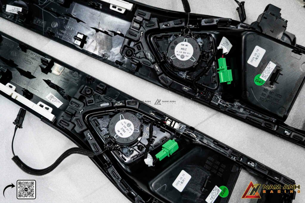 Vật liệu cao cấp được lựa chọn kỹ lưỡng, giúp khoang xe vừa sang trọng vừa bền bỉ theo thời gian.