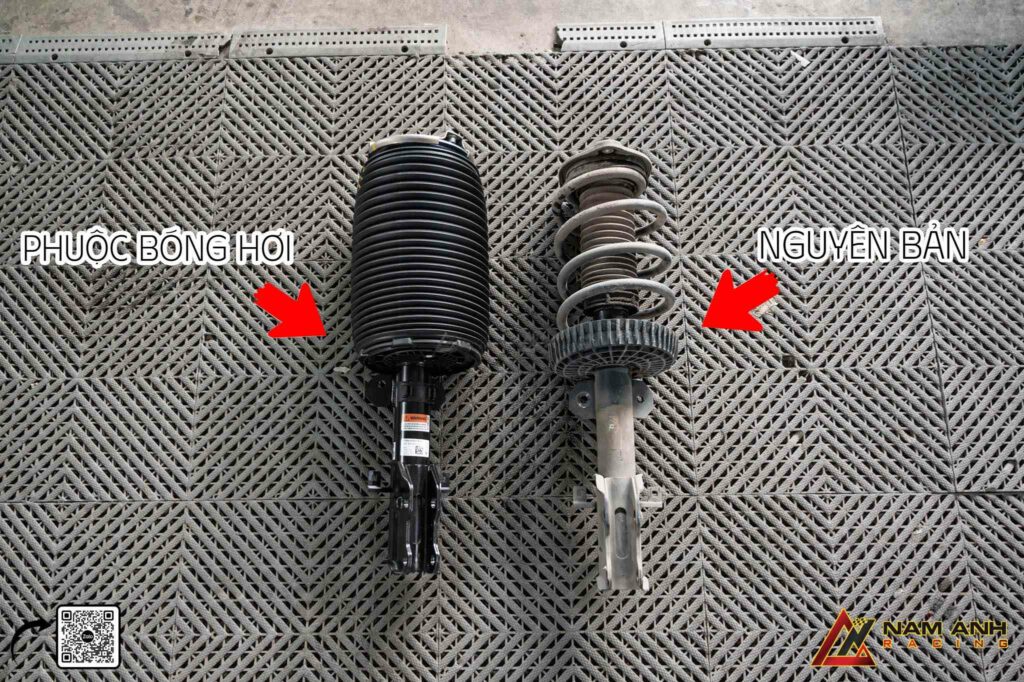 Xe demo V-Class với hệ thống phuộc hơi hoàn chỉnh

