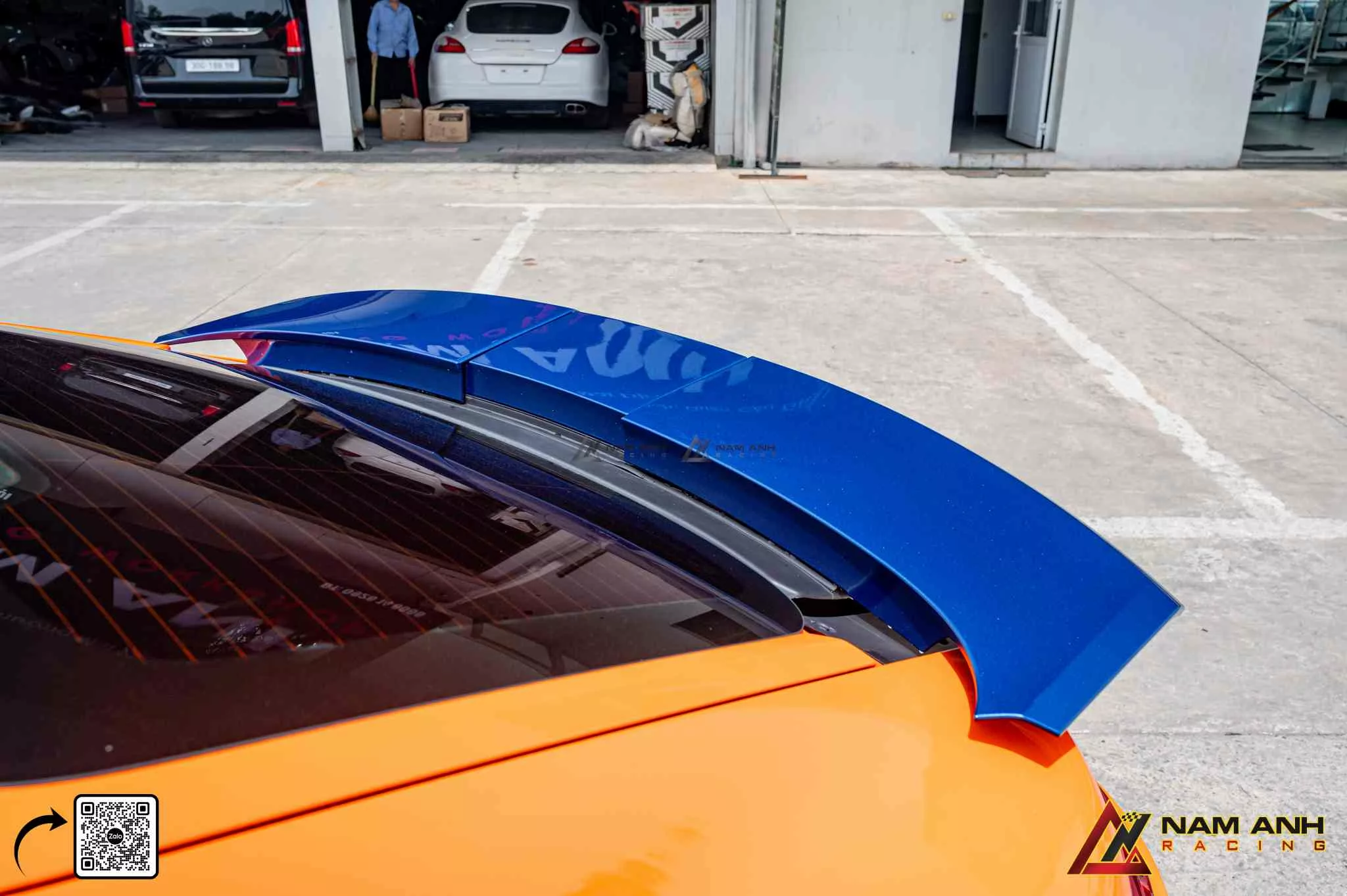 Lắp cánh gió Turbo chính hãng cho Porsche – thi công chỉn chu, không xước sơn, không sai lệch.