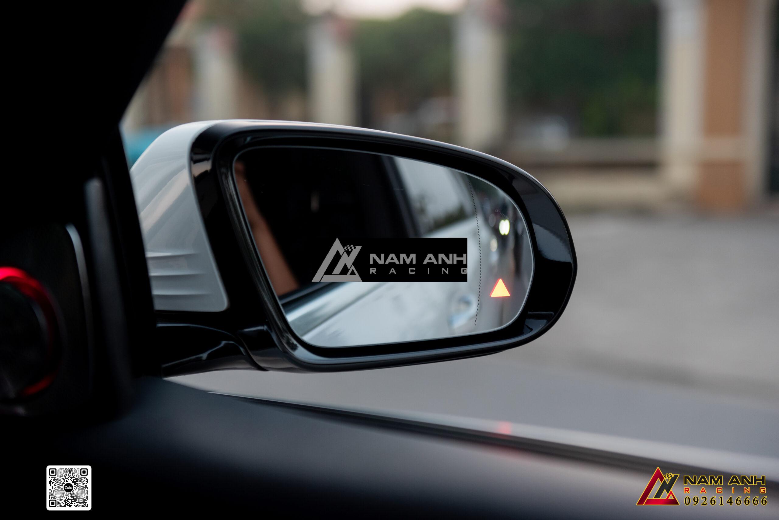 Cảnh báo âm thanh và hình ảnh trên màn hình trung tâm