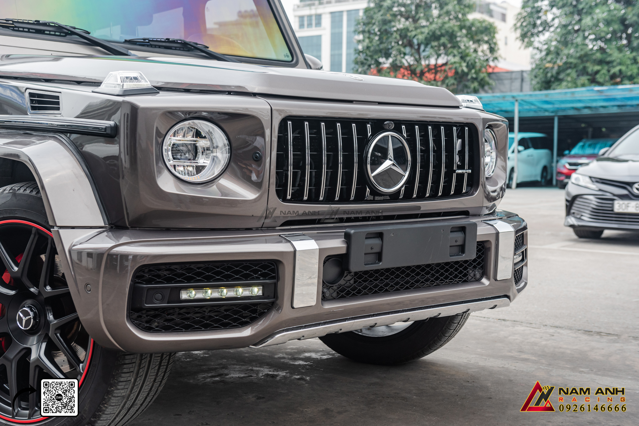 Đèn Pha: Công Nghệ LED Hiện Đại Giúp Tăng Sáng Và Hiệu Quả Chiếu Sáng