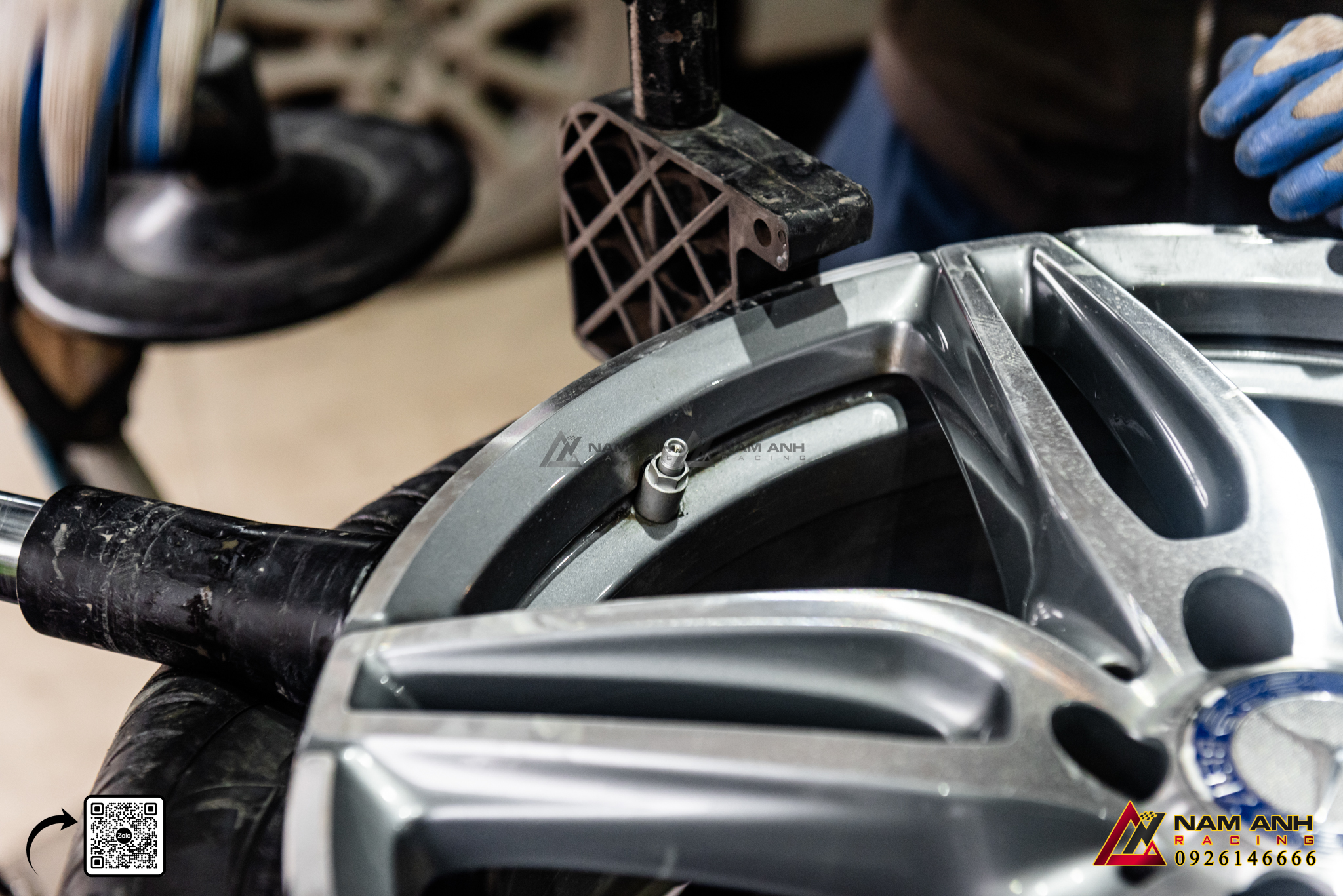 Quy Trình Lắp Đặt Hệ Thống Áp Suất Lốp Chính Hãng