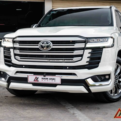 Thiết kế Bodykit Modellista độc quyền: Biến LC300 thành tâm điểm mọi ánh nhìn.