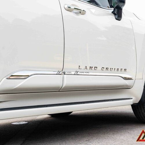 Tối ưu hóa vẻ đẹp: Bodykit Modellista tôn lên đường nét của LC300.