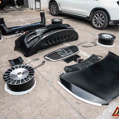 Mâm phối 2 tông màu – nâng khí chất xe mà vẫn giữ chất V-Class.