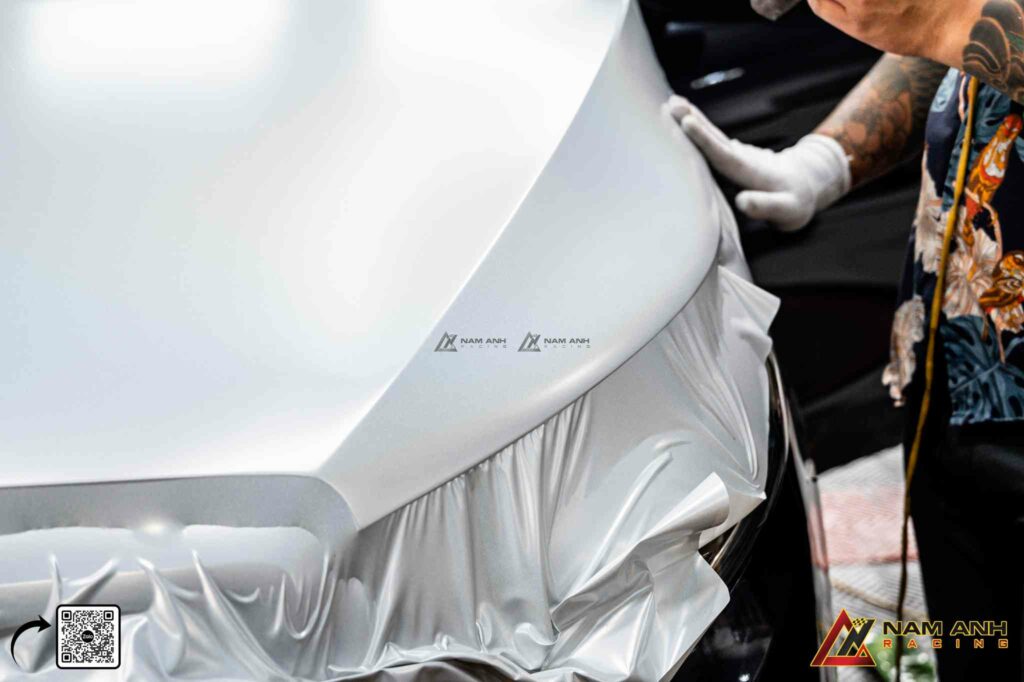 Nam Anh Racing giao xe hoàn thiện với độ liền mạch cao, lên dáng sang mà vẫn giữ phong cách riêng.