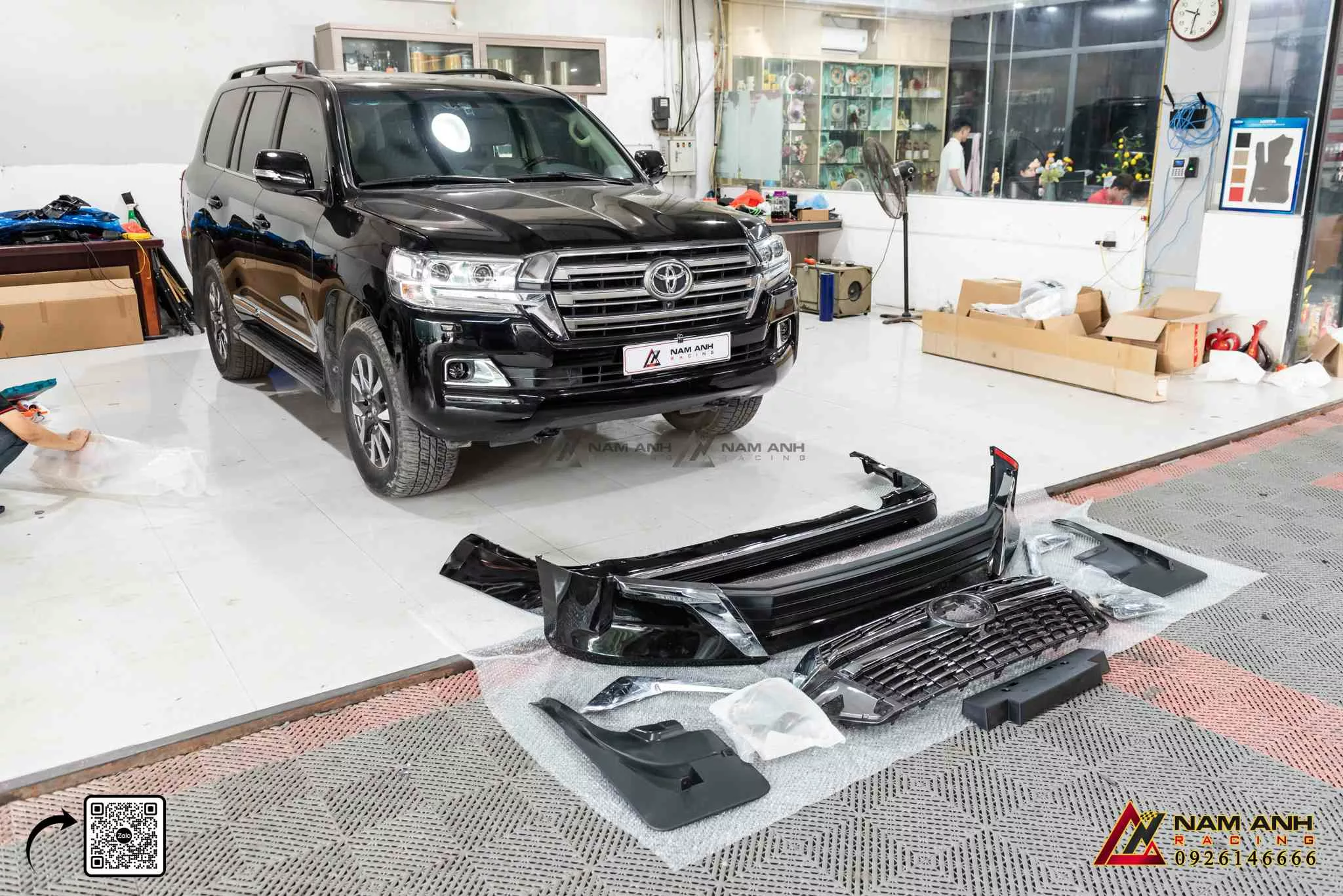 Bodylip LC200 Trung Đông mang phong cách hoàng gia, tăng vẻ uy quyền cho chiếc xe