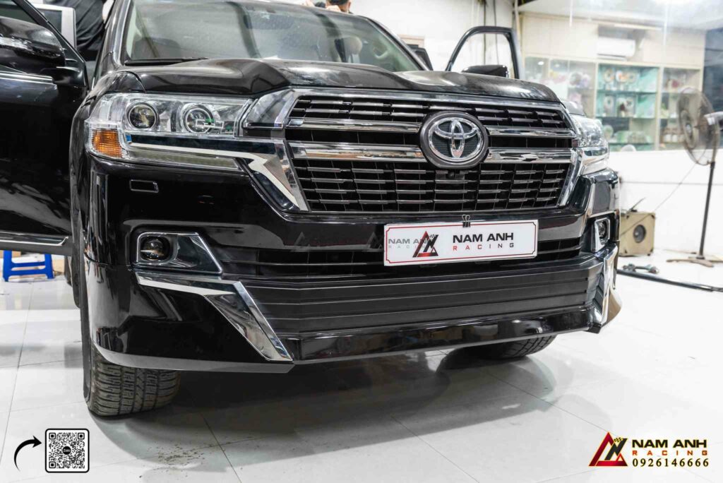 Lên bộ líp chuẩn form – xe vừa đẹp chuẩn bài, vừa dễ phối mâm lớn, pô thể thao hay bậc bước điện. 