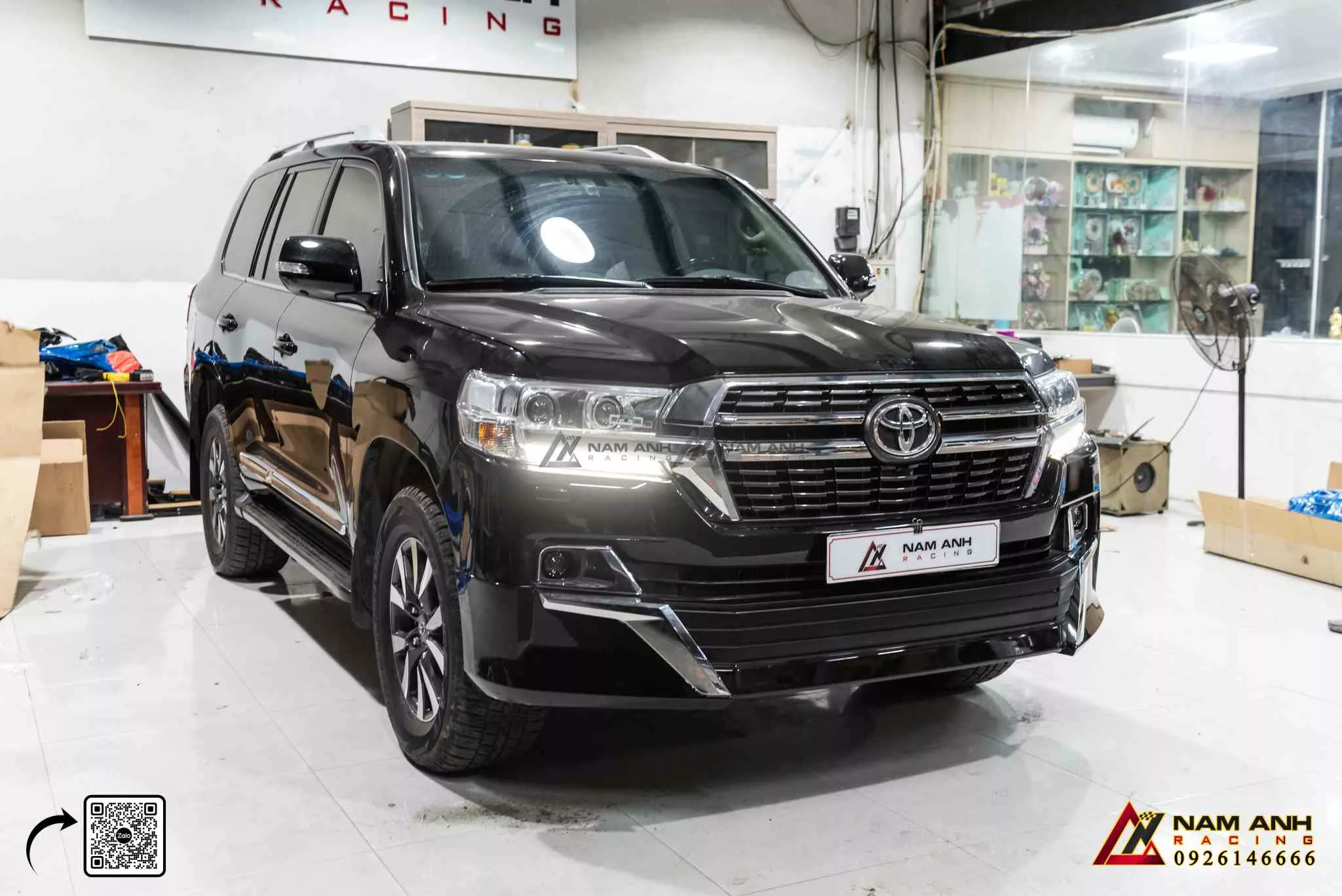 Bodylip Trung Đông tôn vinh vẻ đẹp hoàng gia với các đường cắt độc đáo