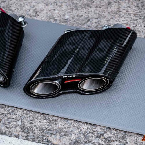 Cận cảnh đầu pô LED Brabus gắn trên G-Class