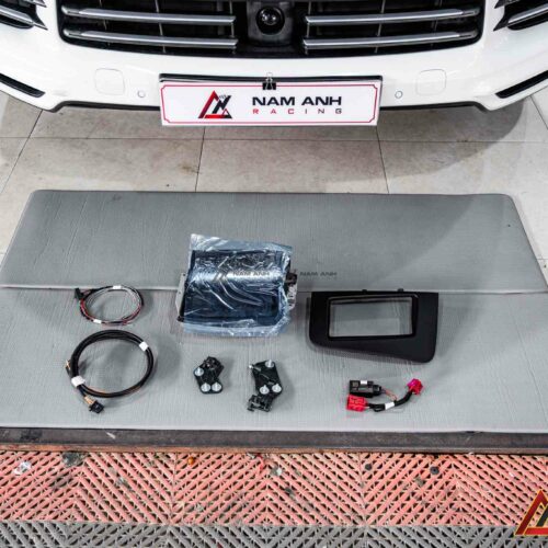 Hệ thống HUD giúp người lái kiểm soát hành trình dễ dàng mà không bị phân tâm