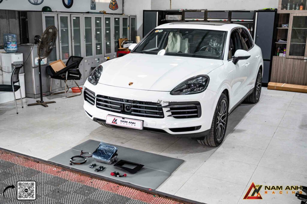 Nâng cấp HUD cho Porsche Cayenne 9Y0
