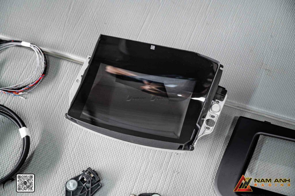 Cayenne 9Y0 bản thiếu HUD có thể nâng cấp với giải pháp tương thích OBD, không ảnh hưởng xe zin