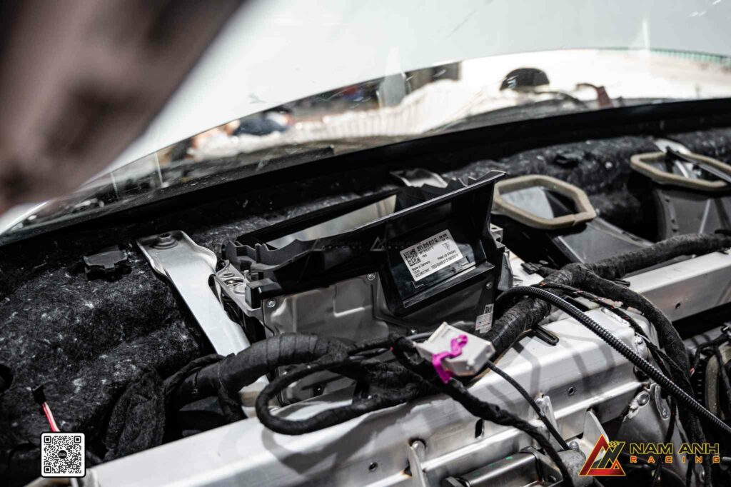 Trang bị HUD giúp Cayenne 9Y0 tiệm cận các mẫu Porsche thế hệ mới về công nghệ hỗ trợ lái