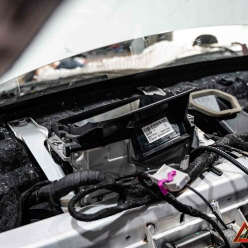 Trang bị HUD giúp Cayenne 9Y0 tiệm cận các mẫu Porsche thế hệ mới về công nghệ hỗ trợ lái