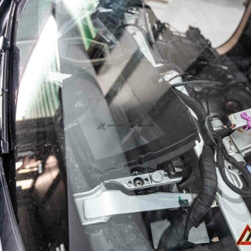 HUD nâng cấp đồng bộ với bảng đồng hồ, không ảnh hưởng hệ thống điện nguyên bản