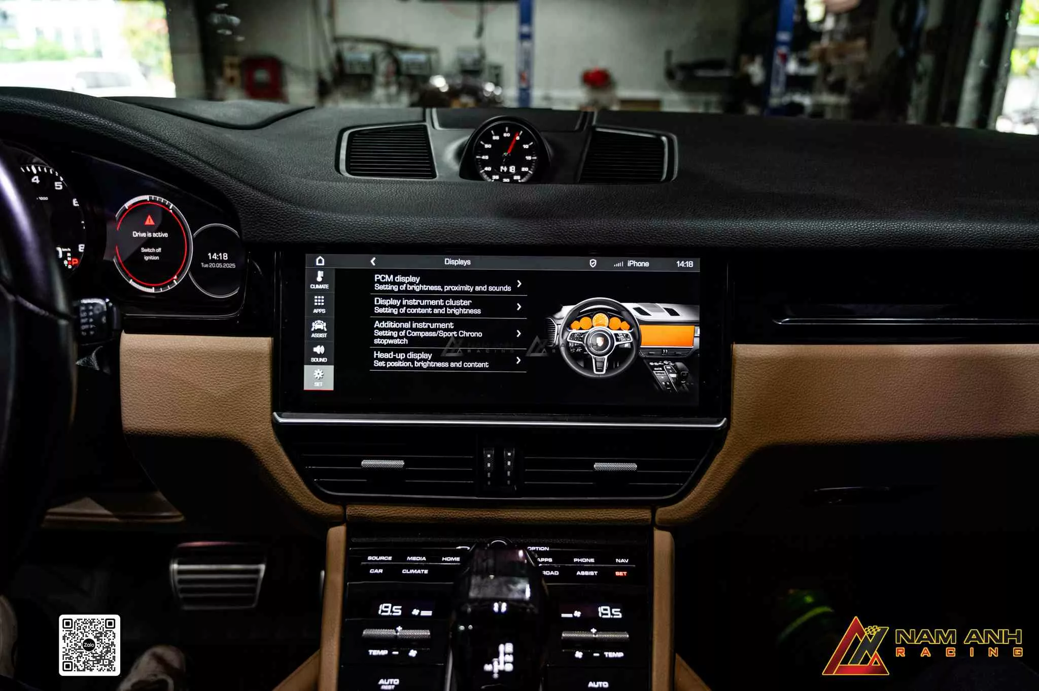 Màn hình HUD chi tiết nhỏ nhưng thay đổi lớn trong trải nghiệm sau vô lăng