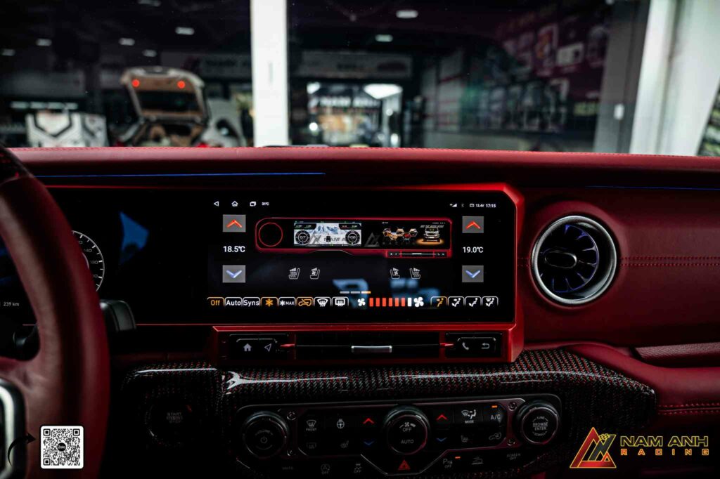 Giao diện Android dễ dùng, tương thích nhiều ứng dụng hỗ trợ lái xe và giải trí.

