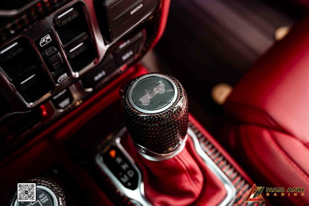 Phím chức năng tích hợp gọn, dễ thao tác mà không phá bố cục tổng thể.

